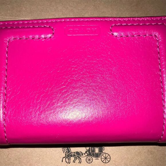 VINTAGE COACH Soho Women's Pink Leather Wallet Silver Buckle